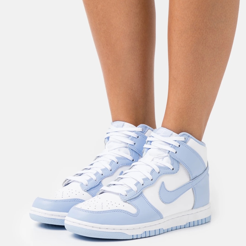 Womans Nike Dunk High Aluminum (Worn Once) ( UNIVERSITY BLUE/WHITE-WHITE)
